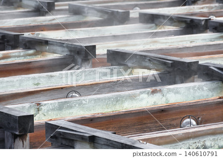 Kusatsu Onsen: Yubatake (hot spring field) with rising steam (Kusatsu Town, Agatsuma District, Gunma Prefecture) 140610791