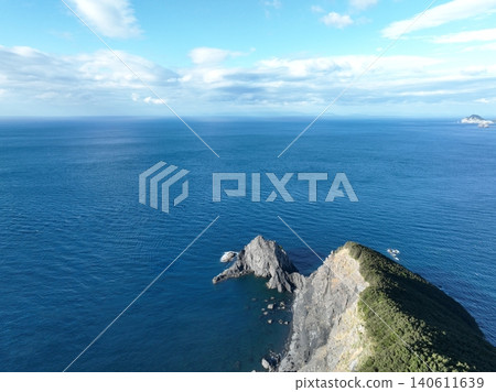 Takashige Cape and the blue sea: A cape overlooking the Bungo Channel, Ainan Town, Ehime Prefecture Takashige Cape and the blue sea: A cape overlooking the Bungo Channel, Ainan Town, Ehime Prefecture 140611639