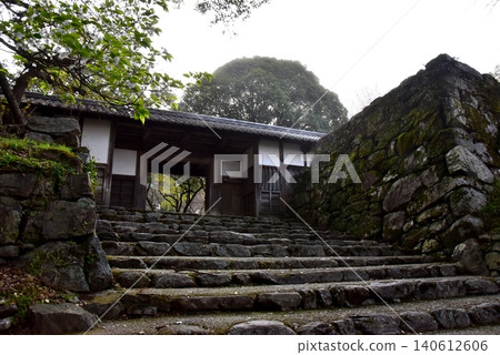 Nagaya Gate and Stone Steps at Akizuki Castle Ruins, Asakura City, Fukuoka Prefecture 140612606