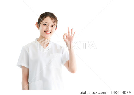 Young Asian women in scrubs, such as doctors, nurses, caregivers, and emergency physicians (OK, nice) Young Asian women in scrubs, such as doctors, nurses, caregivers, and emergency physicians (OK, nice) 140614029