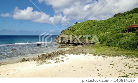Hikawa Beach, Yonaguni Island, Yaeyama Islands, Okinawa Prefecture Hikawa Beach, Yonaguni Island, Yaeyama Islands, Okinawa Prefecture 140614189