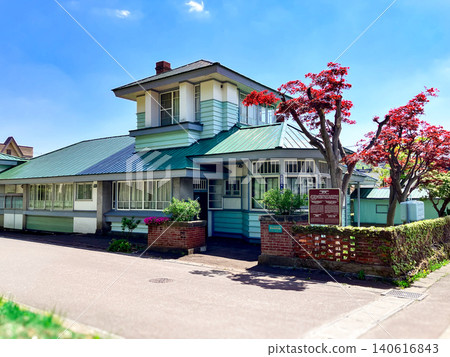 Sakagyu Residence, diagonal front view, Otaru City, Hokkaido, clear weather, designed by Yoshiya Tanoue Sakagyu Residence, diagonal front view, Otaru City, Hokkaido, clear weather, designed by Yoshiya Tanoue 140616843