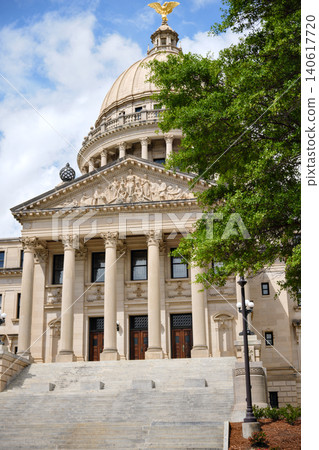Mississippi State Capitol Building Entrance Facade with Columns Jackson Mississippi State Capitol Building Entrance Facade with Columns Jackson 140617720