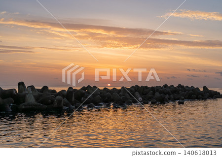 一個偏遠島嶼的早晨 一個偏遠島嶼的早晨 140618013