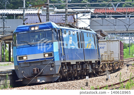 中央本線上野原JR貨運EH200-11(高崎) 中央本線上野原JR貨運EH200-11(高崎) 140618965