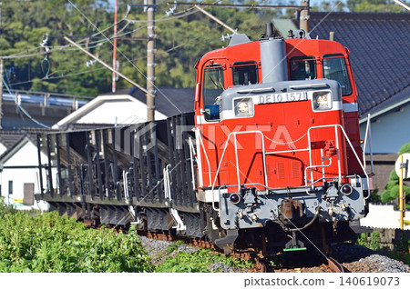 內房線,木更津 - 君津,JR東日本,DE10-1571(高崎)+ Hoki 800 內房線,木更津 - 君津,JR東日本,DE10-1571(高崎)+ Hoki 800 140619073