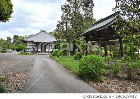 A Walk Through Iwatsuki: Shingon-shu Buzan-ha Fukei-in Temple - Main Hall and Bell Tower A Walk Through Iwatsuki: Shingon-shu Buzan-ha Fukei-in Temple - Main Hall and Bell Tower 140619438