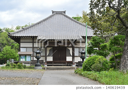 A Stroll Through Iwatsuki: Fukei-in Temple, Buzan Branch of the Shingon Sect, Main Hall A Stroll Through Iwatsuki: Fukei-in Temple, Buzan Branch of the Shingon Sect, Main Hall 140619439
