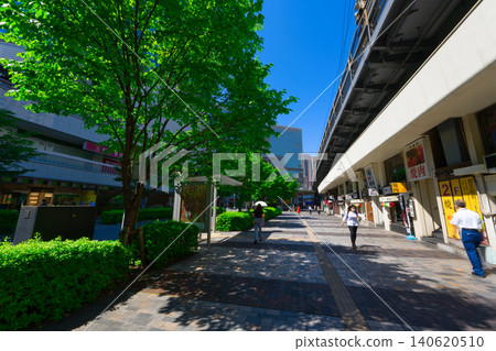 [Tokyo] May, in front of Yurakucho Station 140620510
