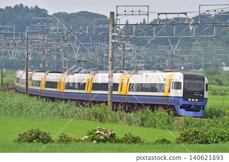 總武本線、佐倉~物井、JR東日本、255系列、Be-05編組(幕張)、笹併、若潮 總武本線、佐倉~物井、JR東日本、255系列、Be-05編組(幕張)、笹併、若潮 140621893