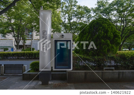 東京都政府正在安裝智慧電線桿，旨在實現自動駕駛和自動送貨：東京西新宿 140621922