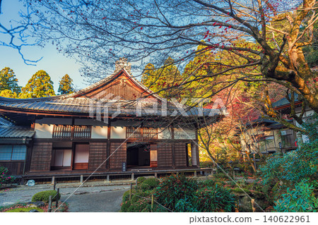 Autumn scenery of the main temple, Myojuin, and garden of Kongorinji Temple, one of the three temples of Kotō, Shiga Prefecture. 140622961