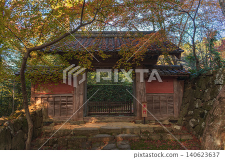金剛林寺赤門(紅門),滋賀縣江東市三座寺廟之一。 金剛林寺赤門(紅門),滋賀縣江東市三座寺廟之一。 140623637