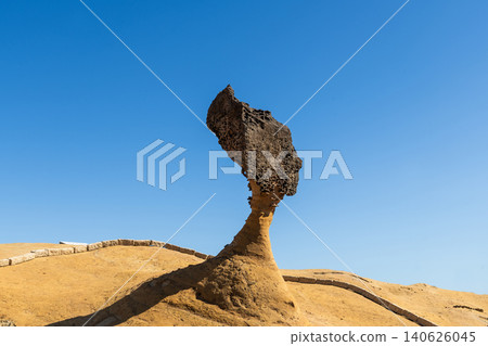 Beautiful Queen's Head of the Yehliu Geopark. Yehliu is a cape located in Wanli, New Taipei City, Taiwan. Beautiful Queen's Head of the Yehliu Geopark. Yehliu is a cape located in Wanli, New Taipei City, Taiwan. 140626045