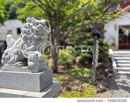 Kamiteine Shrine, guardian lion-dogs, Nishi Ward, Sapporo City, fresh greenery Kamiteine Shrine, guardian lion-dogs, Nishi Ward, Sapporo City, fresh greenery 140626090