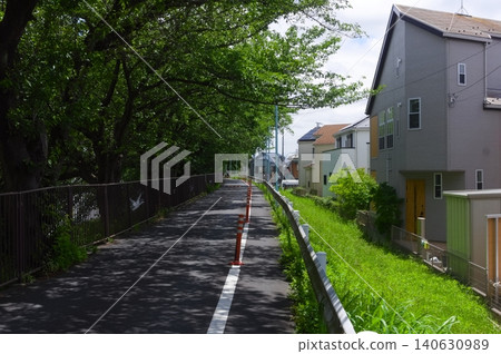 Along the Oba River in Katsushika Ward, Tokyo, May 2026 Along the Oba River in Katsushika Ward, Tokyo, May 2026 140630989