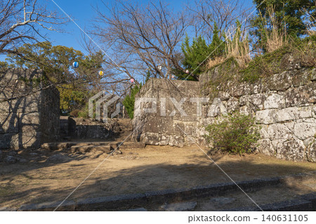 Stone walls of Shingu Castle ruins [Tankaku Castle Park], Shingu City, Wakayama Prefecture, Japan 140631105