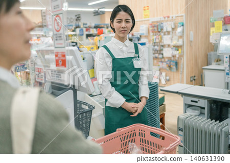 收款台 女生 女孩 140631390