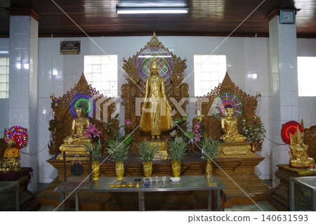 Myanmar, Yangon, Chaukhtatgyi Pagoda Myanmar, Yangon, Chaukhtatgyi Pagoda 140631593