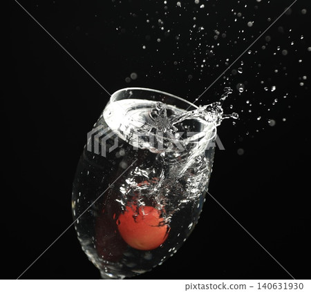 Cherry blossom water splashes Cherry blossom water splashes 140631930