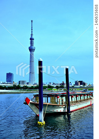 View of Tokyo Skytree and a houseboat from the Sumida River Terrace 140635608