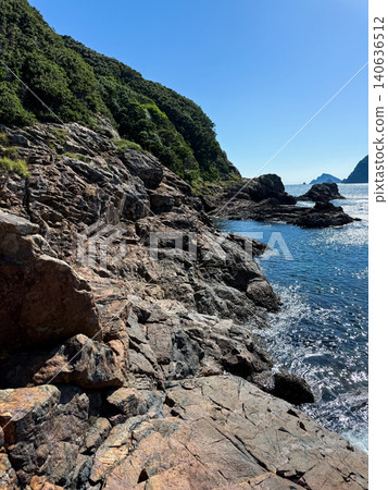 The natural scenery of the Pacific coastline, with its rugged rocky shores and rocky outcrops. The natural scenery of the Pacific coastline, with its rugged rocky shores and rocky outcrops. 140636512