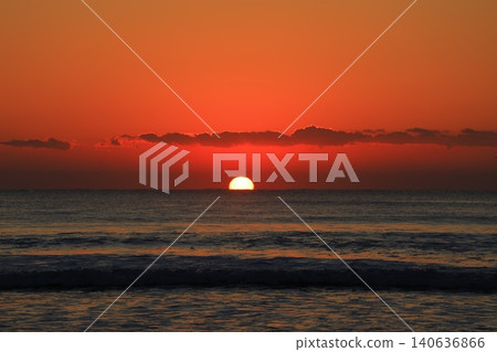美麗的海灘日出 美麗的海灘日出 140636866