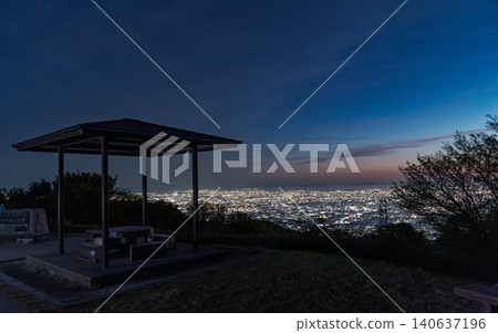 夜景、觀景點、涼亭、城市夜景、全景、日落、魔幻時刻、城市燈光、壯麗景色、夜景欣賞 夜景、觀景點、涼亭、城市夜景、全景、日落、魔幻時刻、城市燈光、壯麗景色、夜景欣賞 140637196
