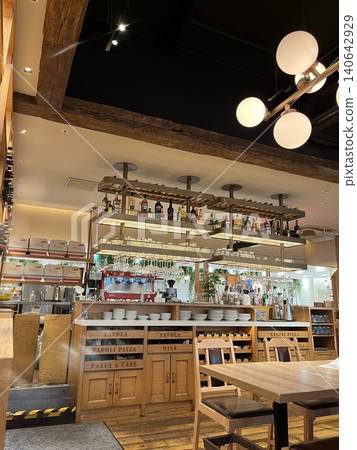 一家咖啡館 一家咖啡館 140642929