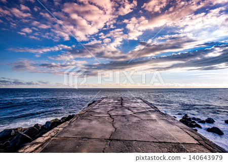 Jetty in Saint-Pierre, La Reunion island Jetty in Saint-Pierre, La Reunion island 140643979