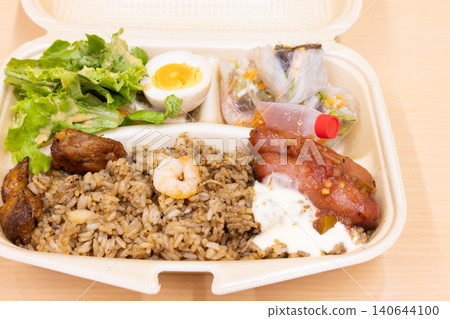美味的nasi goren午餐 美味的nasi goren午餐 140644100