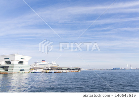 [Kanagawa] Osanbashi Pier under the blue sky 140645619