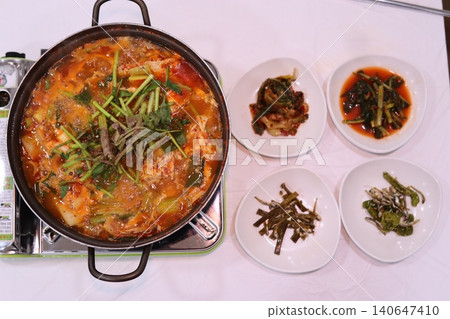 Korean Hot Pot Meal with Side Dishes Korean Hot Pot Meal with Side Dishes 140647410
