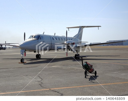 C-12 Huron C-12 Huron 140648809