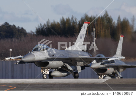 F-16 戰隼 F-16 戰隼 140650097