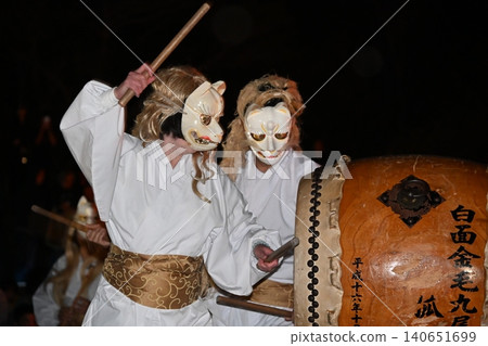 Nasu Sacred Fire Festival: White-faced, golden-haired nine-tailed fox drum performance, Tochigi Prefecture Nasu Sacred Fire Festival: White-faced, golden-haired nine-tailed fox drum performance, Tochigi Prefecture 140651699