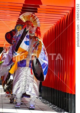 Fox dance at the Aviation Inari Festival, Tokyo Fox dance at the Aviation Inari Festival, Tokyo 140652152
