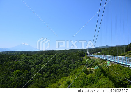 靜岡縣三島天空步道和富士山 靜岡縣三島天空步道和富士山 140652537