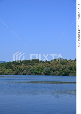 靜岡縣綠意盎然的伊佩基湖 140652603