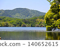 Lake Ippeki in the fresh greenery of Shizuoka 140652615