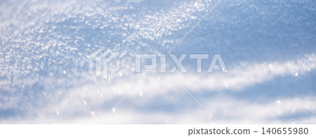 猿飛高原上凹凸不平的積雪 140655980