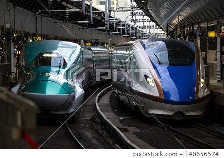 Shinkansen E5 and E7 series side-by-side (Resort Shirakami trip) Shinkansen E5 and E7 series side-by-side (Resort Shirakami trip) 140656574