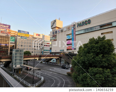 津田沼，2022年10月清晨 140658259