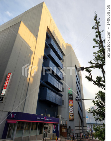 Takadanobaba, October 2022 140658559