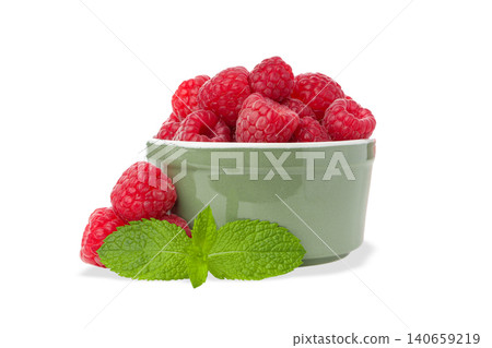 Fresh raspberries in a green bowl with mint leaves, PNG Fresh raspberries in a green bowl with mint leaves, PNG 140659219