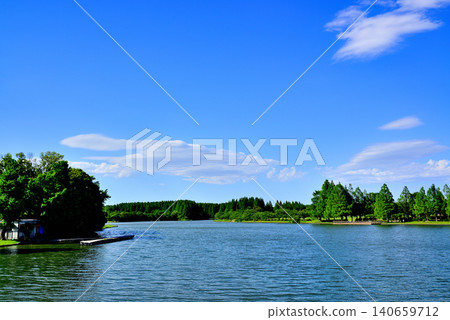 東京:從水本大橋眺望東京都水本公園和神奈川縣立三里公園 東京:從水本大橋眺望東京都水本公園和神奈川縣立三里公園 140659712
