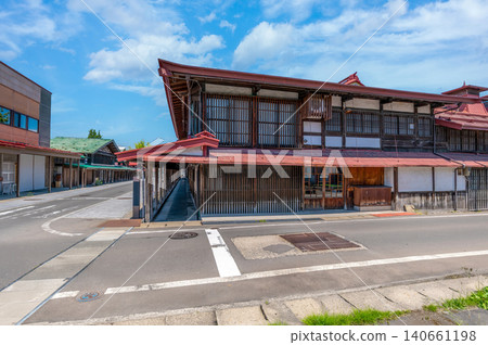 [黑石市中町古見世通] 古見世通保留了江戶時代的商賈宅邸，營造出迷人的氛圍。 140661198