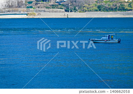 [Kitakyushu City, Fukuoka Prefecture / Near Mekari] Current seam in the Kanmon Strait 140662058