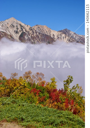 The peaks of Hakuba are at the height of their autumn foliage. The peaks of Hakuba are at the height of their autumn foliage. 140662115