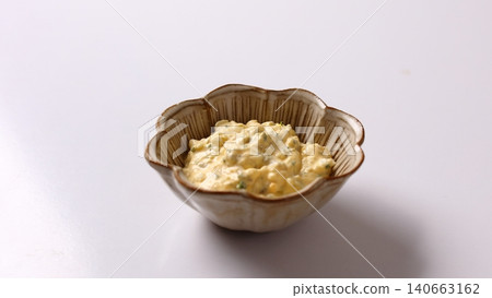 Homemade tartar sauce served in a small bowl Homemade tartar sauce served in a small bowl 140663162